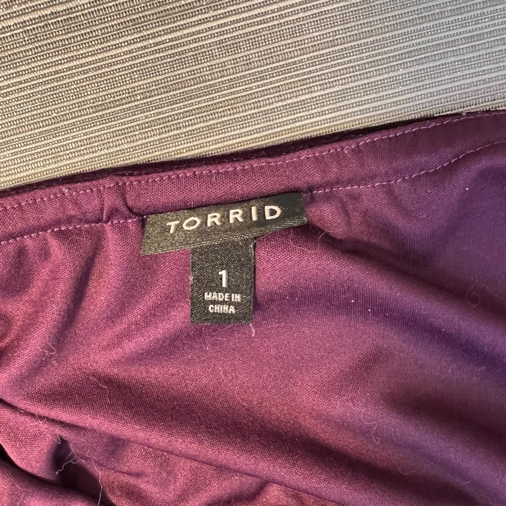 torrid Purple Velvet Cold-Shoulder Maxi Dress - Picture 10 of 12